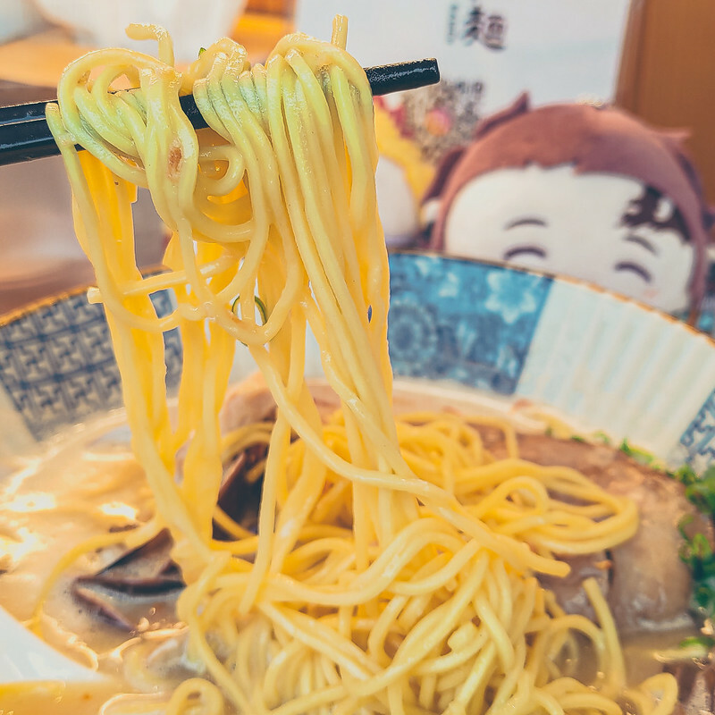 台南.中西區.每日限量三十碗的雞白湯拉麵.吾私拉麵