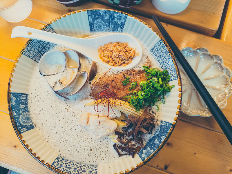 台南.中西區.每日限量三十碗的雞白湯拉麵.吾私拉麵