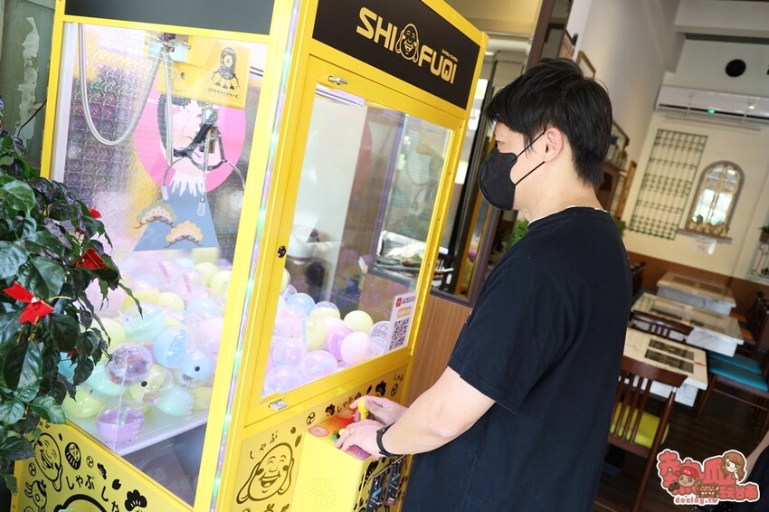 【台南美食】娃娃機免費玩，最大獎竟然是龍蝦！118元就能吃到的義大利麵超乎想像：是福氣鍋物 - 熱血玩台南。跳躍新世界