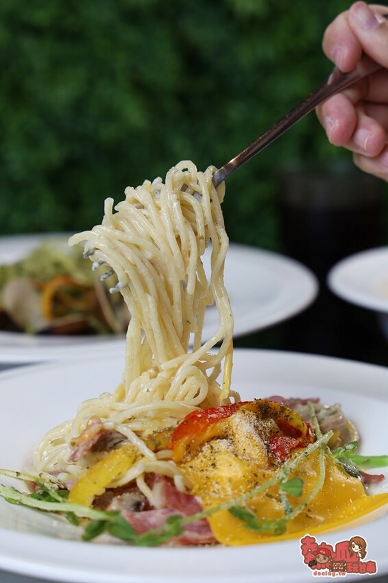 【台南美食】娃娃機免費玩，最大獎竟然是龍蝦！118元就能吃到的義大利麵超乎想像：是福氣鍋物 - 熱血玩台南。跳躍新世界