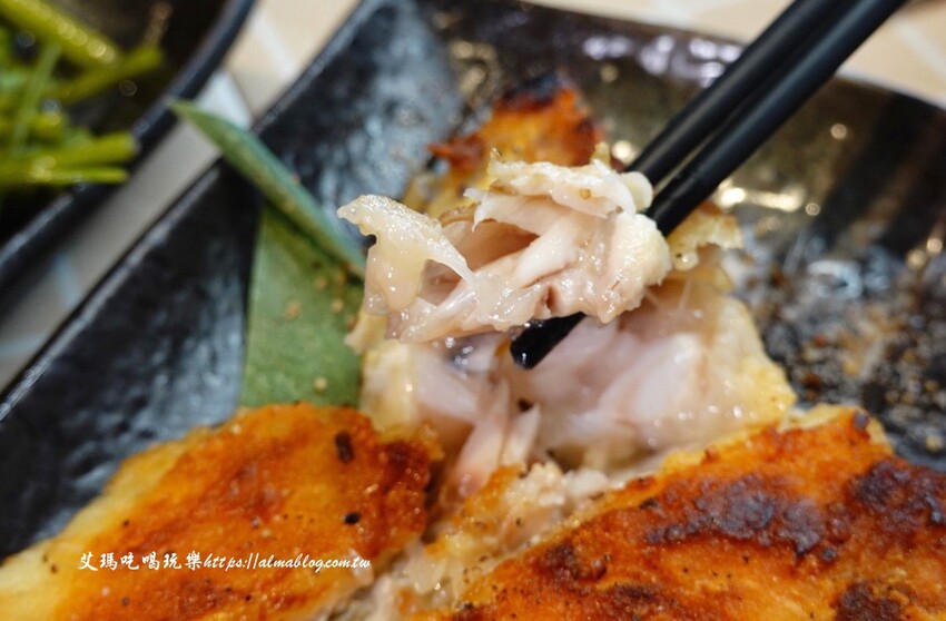 這家鐵板燒沒有豆芽菜！套餐185元內用飯、湯、杜老爺和紅茶無限供應，湯超多料耶