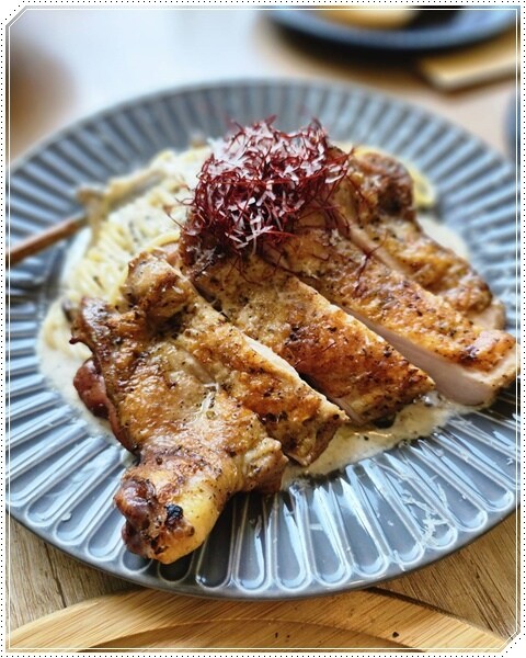 桃園市龍潭區【桃園龍潭】The畔cafe&dining☆陽光、草地、落地窗☆食尚玩家推薦、龍潭大池旁♡高顏值、超chill的景觀餐廳♡