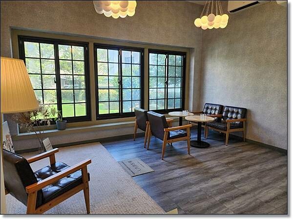 桃園市龍潭區【桃園龍潭】The畔cafe&dining☆陽光、草地、落地窗☆食尚玩家推薦、龍潭大池旁♡高顏值、超chill的景觀餐廳♡