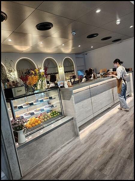 桃園市龍潭區【桃園龍潭】The畔cafe&dining☆陽光、草地、落地窗☆食尚玩家推薦、龍潭大池旁♡高顏值、超chill的景觀餐廳♡