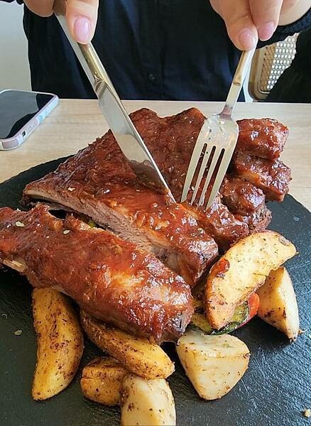 桃園市龍潭區【桃園龍潭】The畔cafe&dining☆陽光、草地、落地窗☆食尚玩家推薦、龍潭大池旁♡高顏值、超chill的景觀餐廳♡