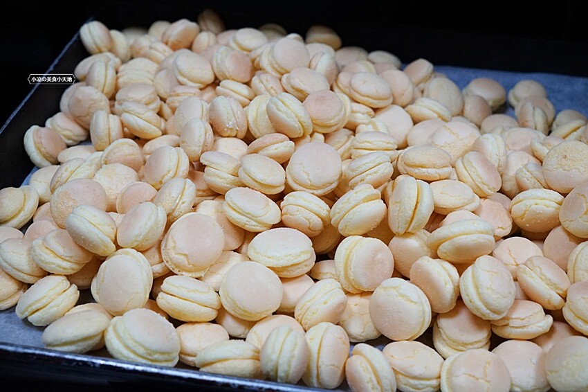 甜食控看過來!!台中18年烘焙老店推出經典長條蛋糕,自取享優惠、宅配限時免運,花小錢宅在家也能享受美好滋味!