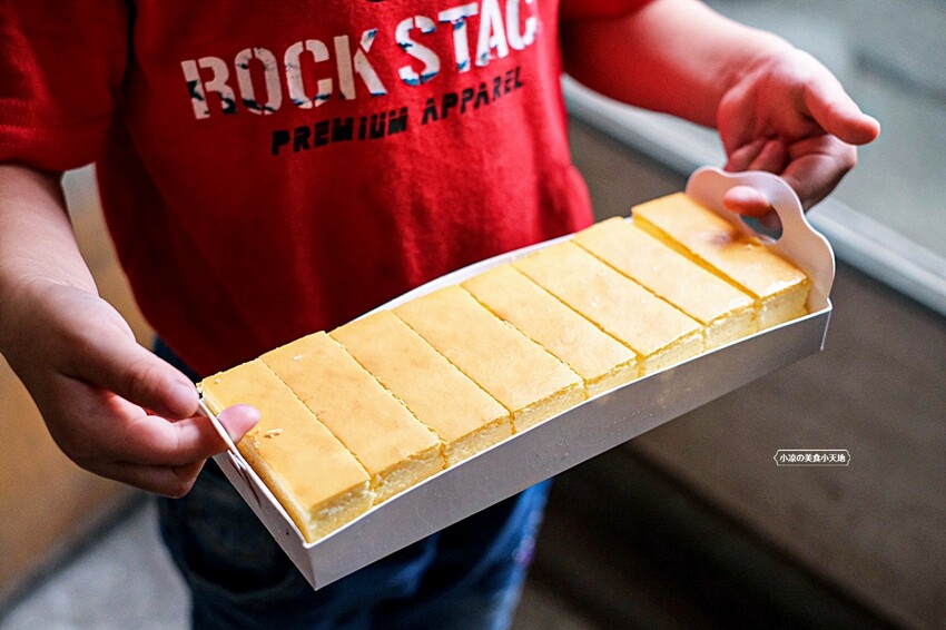 甜食控看過來!!台中18年烘焙老店推出經典長條蛋糕,自取享優惠、宅配限時免運,花小錢宅在家也能享受美好滋味!