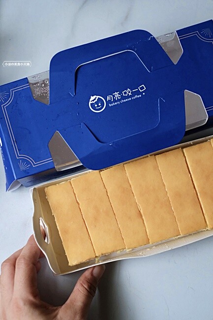 甜食控看過來!!台中18年烘焙老店推出經典長條蛋糕,自取享優惠、宅配限時免運,花小錢宅在家也能享受美好滋味!