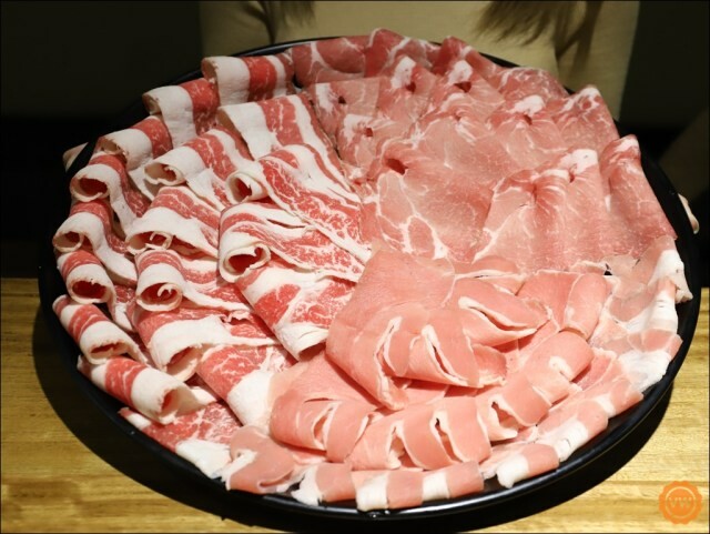 台灣火鍋第一品牌│蔬食者的天堂鍋物35種蔬菜無限吃：肉多多台南大遠百公園店 **內有粉絲抽獎**