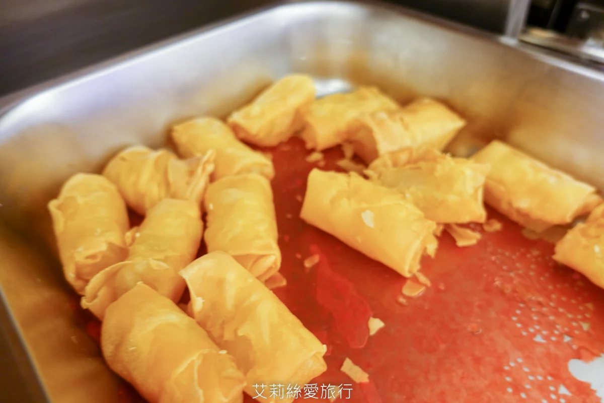 烤鴨+港點吃到飽599起！平日再打85折！近百道美食、脆皮烤鴨現場片鴨秀、熱呼呼推車港點、現調港式飲品甜點、現炒熱菜、港式熱粥...任選任吃超划算