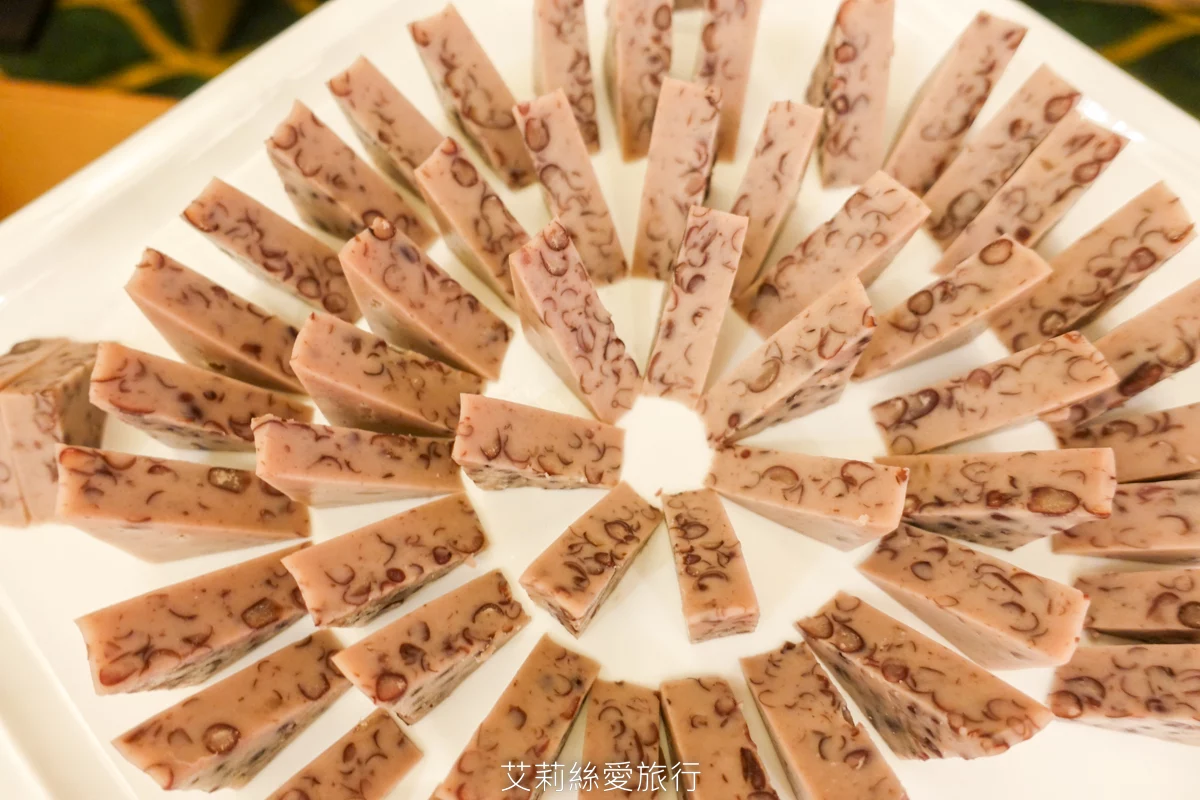 烤鴨+港點吃到飽599起！平日再打85折！近百道美食、脆皮烤鴨現場片鴨秀、熱呼呼推車港點、現調港式飲品甜點、現炒熱菜、港式熱粥...任選任吃超划算