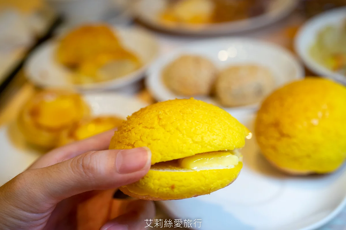 烤鴨+港點吃到飽599起！平日再打85折！近百道美食、脆皮烤鴨現場片鴨秀、熱呼呼推車港點、現調港式飲品甜點、現炒熱菜、港式熱粥...任選任吃超划算