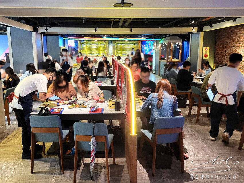 初瓦韓式料理|王品集團新品牌!雙人套餐鍋、拌飯、煎餅、炸雞、烤肉一次擁有!內含日間夜間外帶,全系列菜