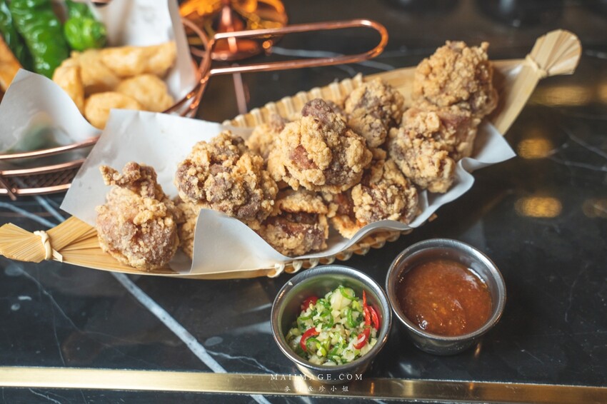 台北夜生活｜Book ing Bar中山店～台北人氣超高的密室酒吧開分店囉！台北酒吧、台北調酒、大同區調酒、捷運