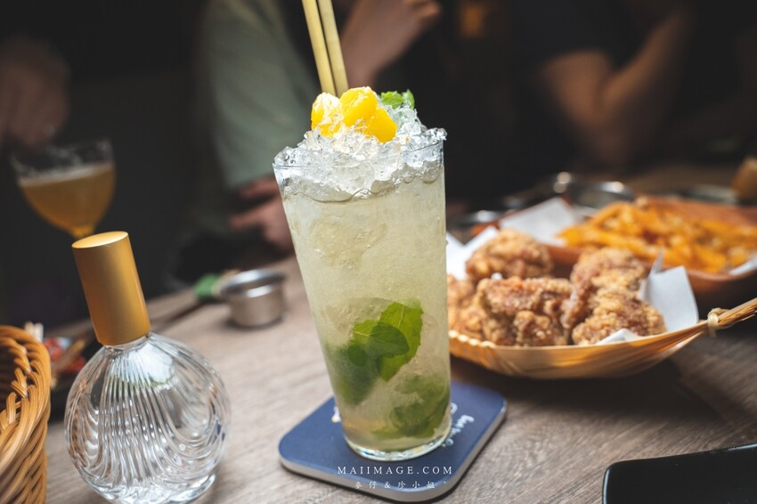 台北夜生活｜Book ing Bar中山店～台北人氣超高的密室酒吧開分店囉！台北酒吧、台北調酒、大同區調酒、捷運