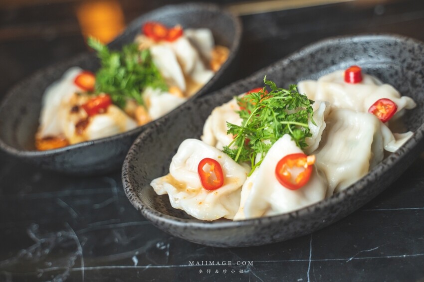 台北夜生活｜Book ing Bar中山店～台北人氣超高的密室酒吧開分店囉！台北酒吧、台北調酒、大同區調酒、捷運