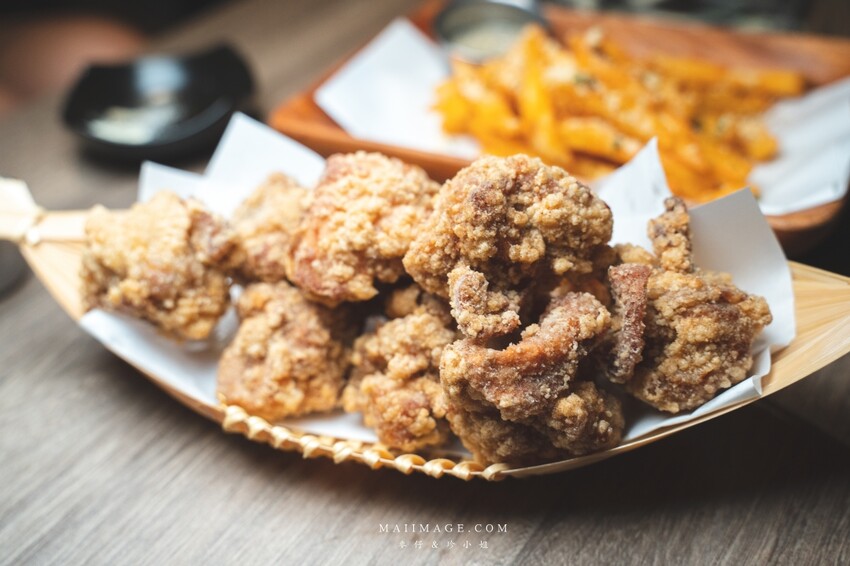 台北夜生活｜Book ing Bar中山店～台北人氣超高的密室酒吧開分店囉！台北酒吧、台北調酒、大同區調酒、捷運