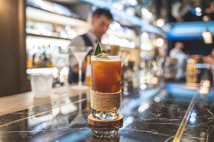 台北夜生活｜Book ing Bar中山店～台北人氣超高的密室酒吧開分店囉！台北酒吧、台北調酒、大同區調酒、捷運