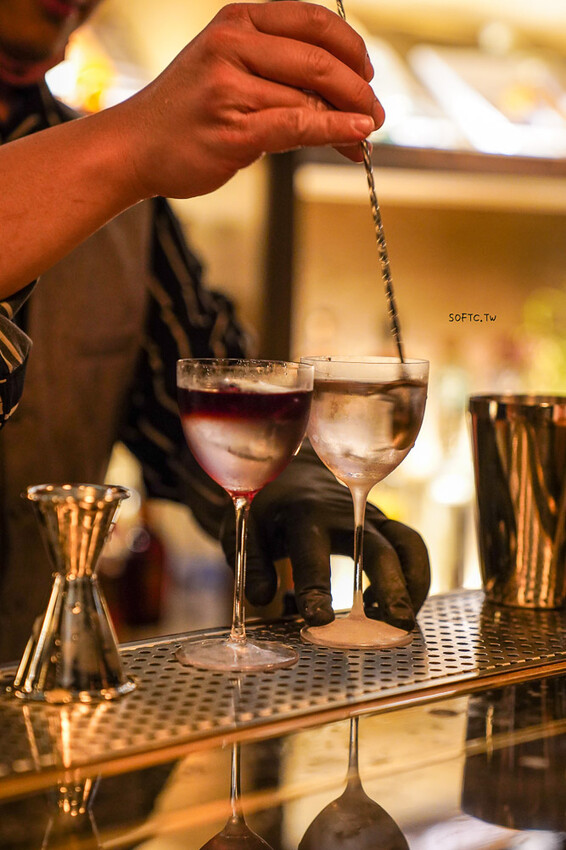 神秘中山酒吧「Book ing Bar中山」新開幕雙連站酒吧推薦 - 軟西，遊記