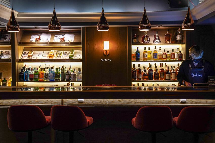 神秘中山酒吧「Book ing Bar中山」新開幕雙連站酒吧推薦 - 軟西，遊記