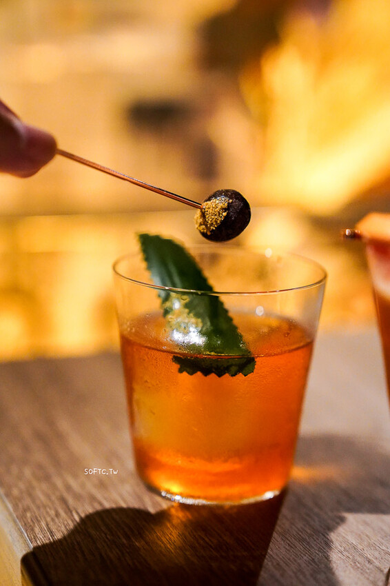 神秘中山酒吧「Book ing Bar中山」新開幕雙連站酒吧推薦 - 軟西，遊記