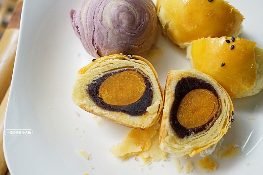 隱藏版黃金粉漿蛋餅，會牽絲ㄟ起司蛋餅，多到滿出來！這家從早吃到晚的銅板美食