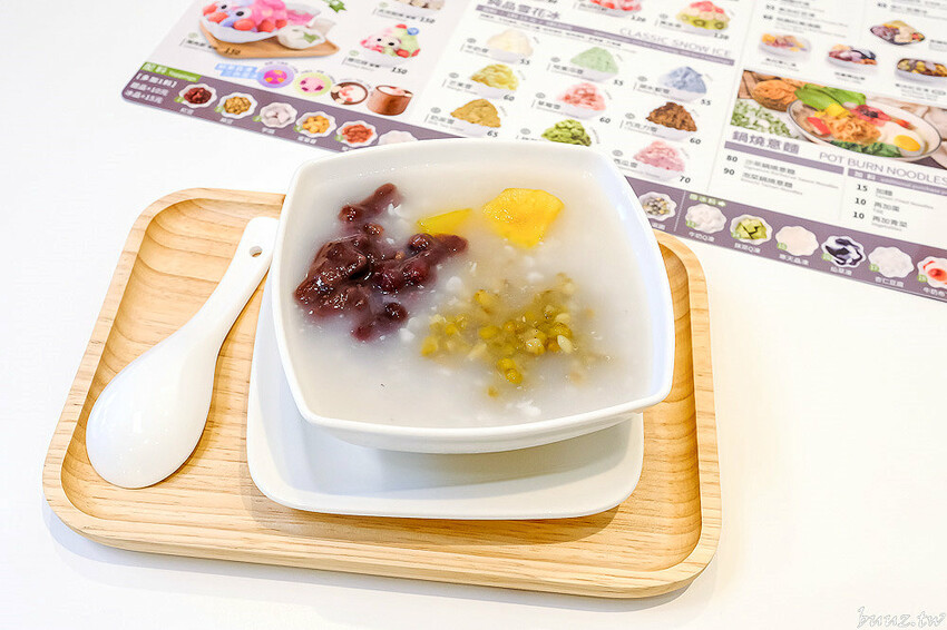 獨角獸雪怪冰、馬卡龍雪花冰,冰封仙果人氣雪花冰,粉色繽紛漸層,幫西瓜打針真可愛!