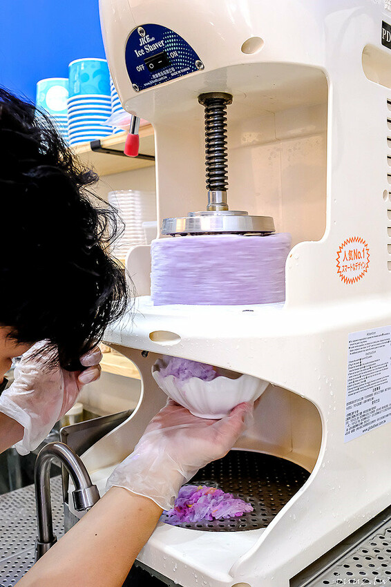 獨角獸雪怪冰、馬卡龍雪花冰,冰封仙果人氣雪花冰,粉色繽紛漸層,幫西瓜打針真可愛!