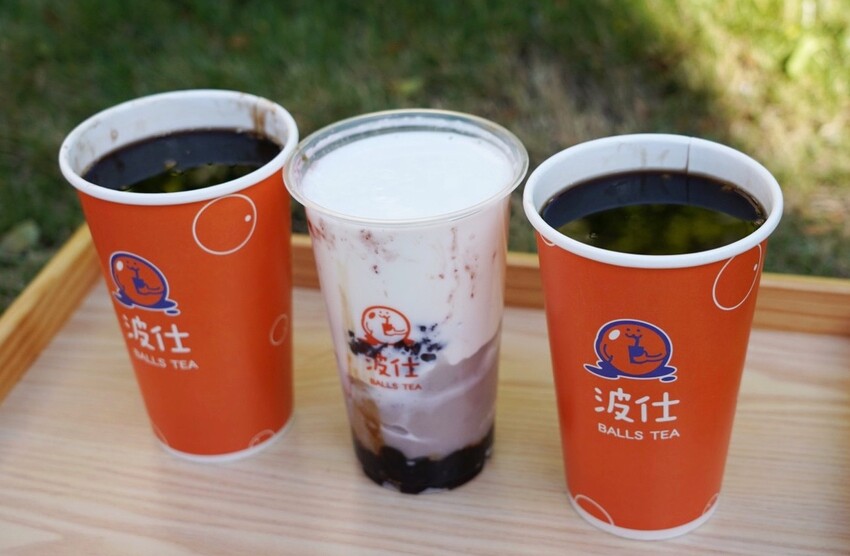 這家草莓季好用心!自家手工草莓醬有厲害,草莓蜜雪、草莓優啵、愛煉吐司,冬季燒仙草珍Q、珍香也來一杯~