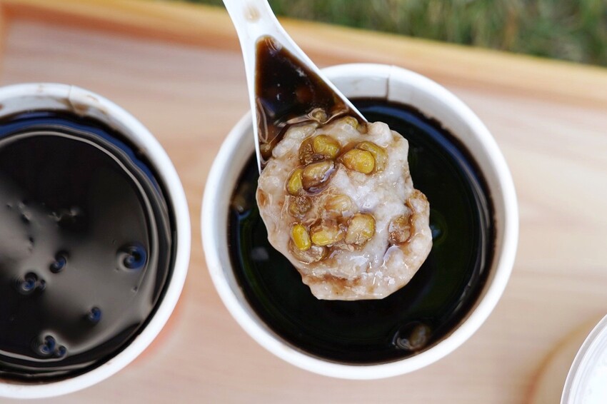 這家草莓季好用心!自家手工草莓醬有厲害,草莓蜜雪、草莓優啵、愛煉吐司,冬季燒仙草珍Q、珍香也來一杯~