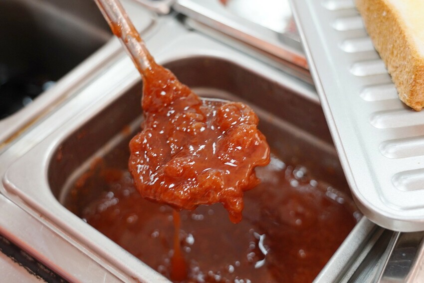 這家草莓季好用心!自家手工草莓醬有厲害,草莓蜜雪、草莓優啵、愛煉吐司,冬季燒仙草珍Q、珍香也來一杯~