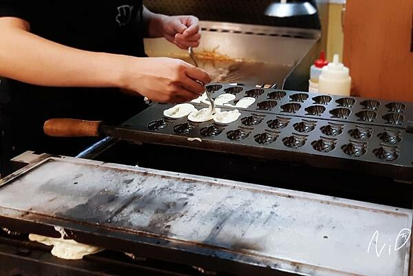 20211 貓吃魚鯛魚燒