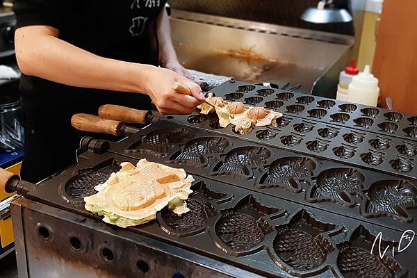 20211 貓吃魚鯛魚燒