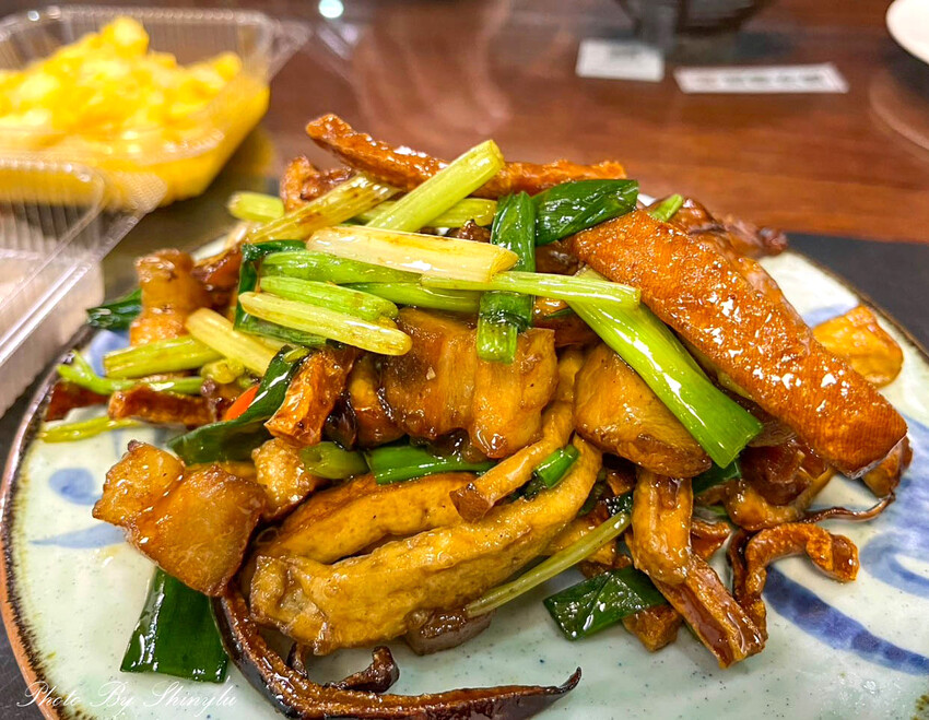 古色古香的客家菜餐廳,餐點不貴,好吃有創意