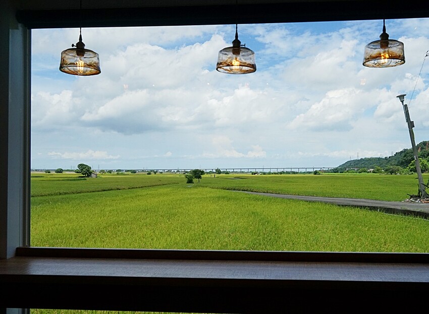 季節限定美景！！一望無際自然系稻田咖啡、甜點店，秘境中的蜜境，千萬記得預約唷！！