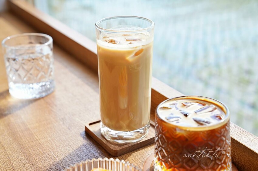 【台中】蜜境，看著稻浪喝咖啡，忘憂谷裡的秘境咖啡廳，貨櫃屋咖啡