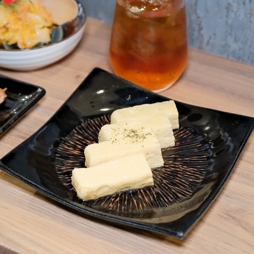 【林口美食推薦】鳥籠炭火燒鳥～林口日式平價串燒料理、超道地日式居酒屋～林口居酒屋推薦～附菜單