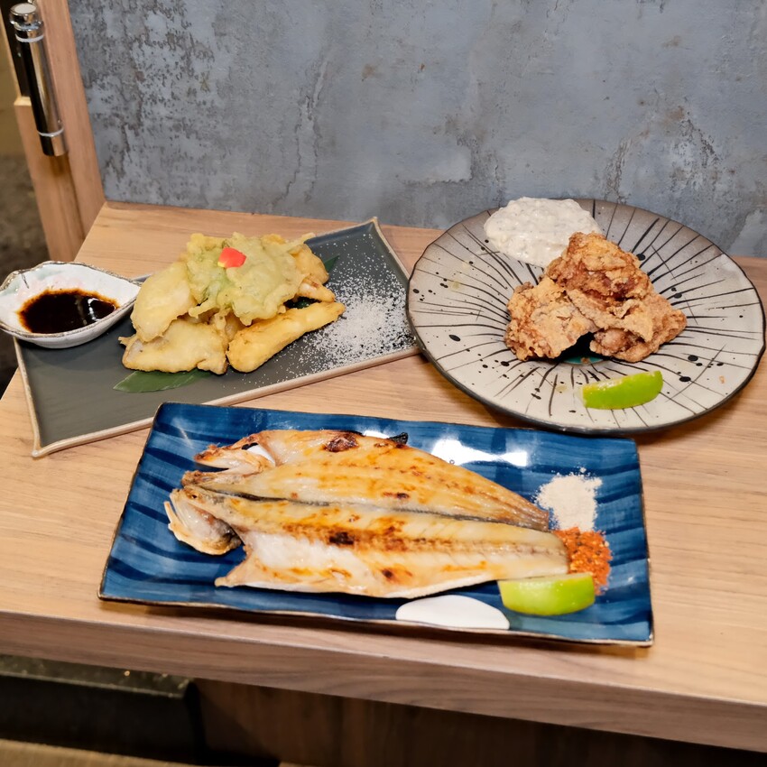 【林口美食推薦】鳥籠炭火燒鳥～林口日式平價串燒料理、超道地日式居酒屋～林口居酒屋推薦～附菜單