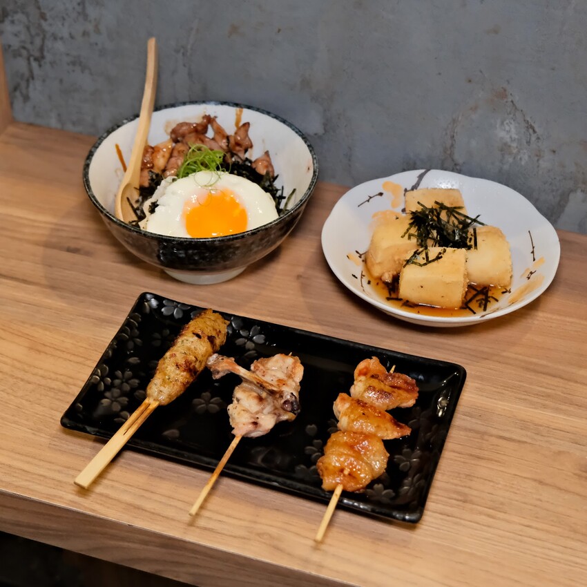 【林口美食推薦】鳥籠炭火燒鳥～林口日式平價串燒料理、超道地日式居酒屋～林口居酒屋推薦～附菜單