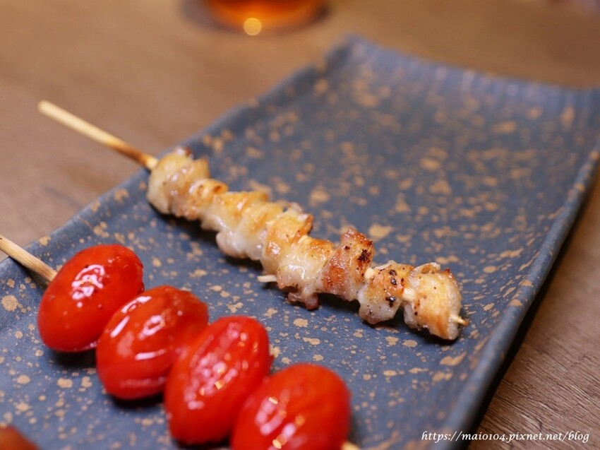 林口美食｜鳥籠炭火燒鳥～一週只營業五天的平價居酒屋，連平日也是滿滿人潮一位難求