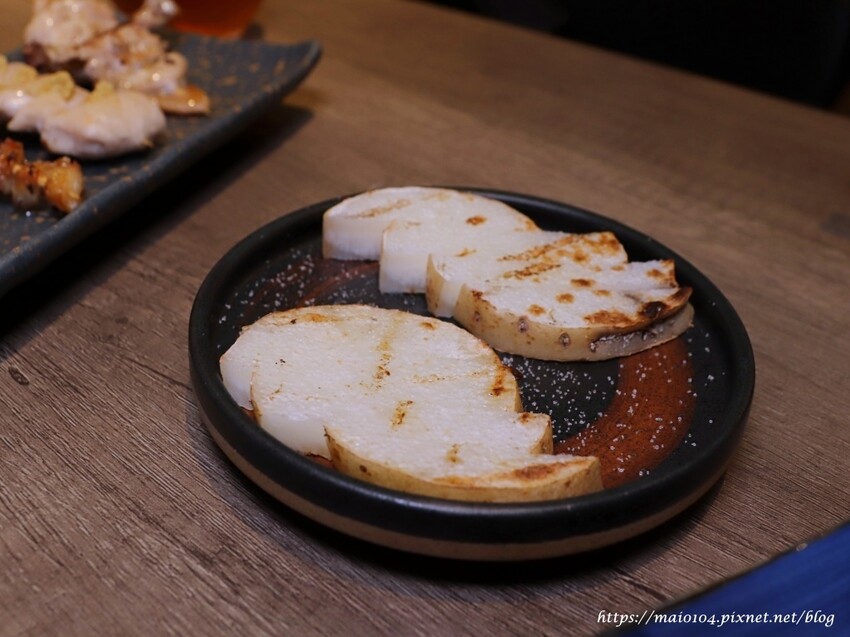 林口美食｜鳥籠炭火燒鳥～一週只營業五天的平價居酒屋，連平日也是滿滿人潮一位難求