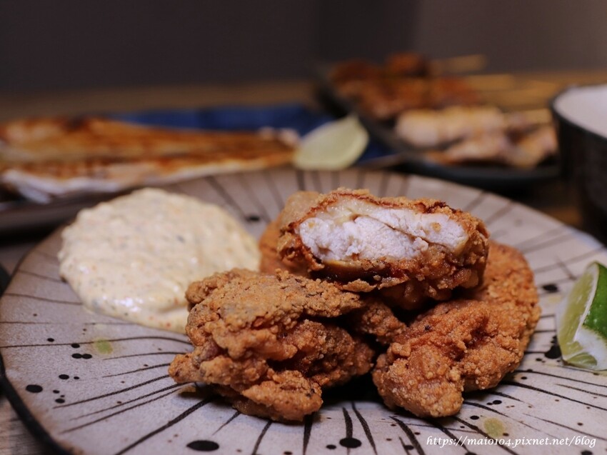 林口美食｜鳥籠炭火燒鳥～一週只營業五天的平價居酒屋，連平日也是滿滿人潮一位難求