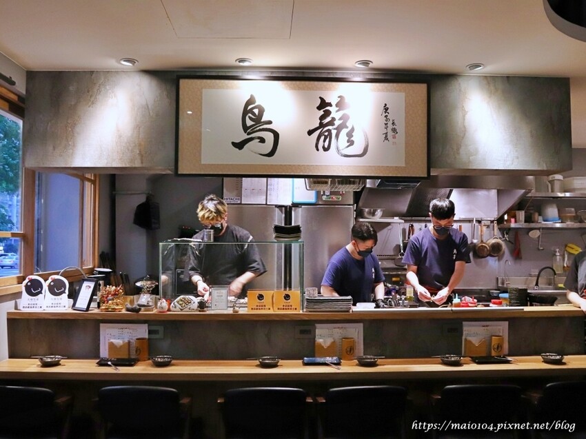 林口美食｜鳥籠炭火燒鳥～一週只營業五天的平價居酒屋，連平日也是滿滿人潮一位難求