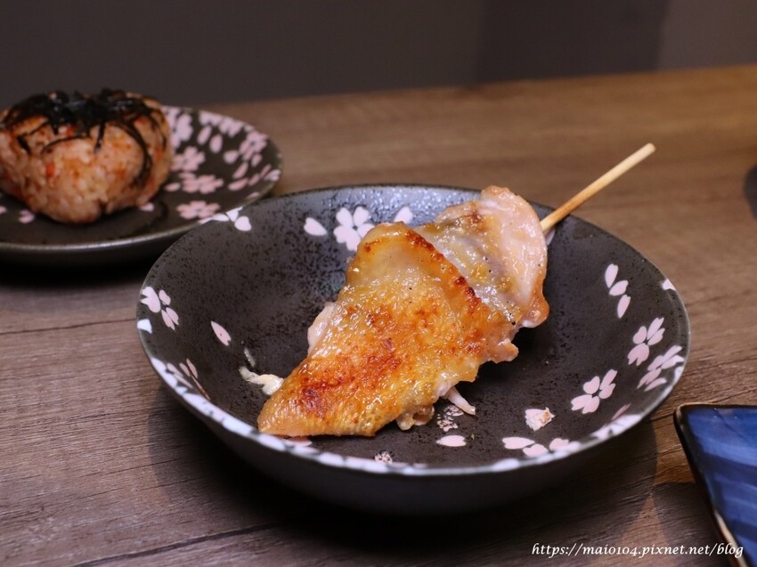 林口美食｜鳥籠炭火燒鳥～一週只營業五天的平價居酒屋，連平日也是滿滿人潮一位難求