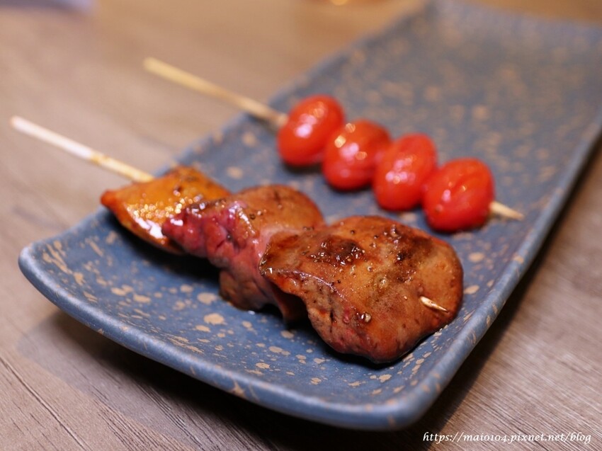 林口美食｜鳥籠炭火燒鳥～一週只營業五天的平價居酒屋，連平日也是滿滿人潮一位難求
