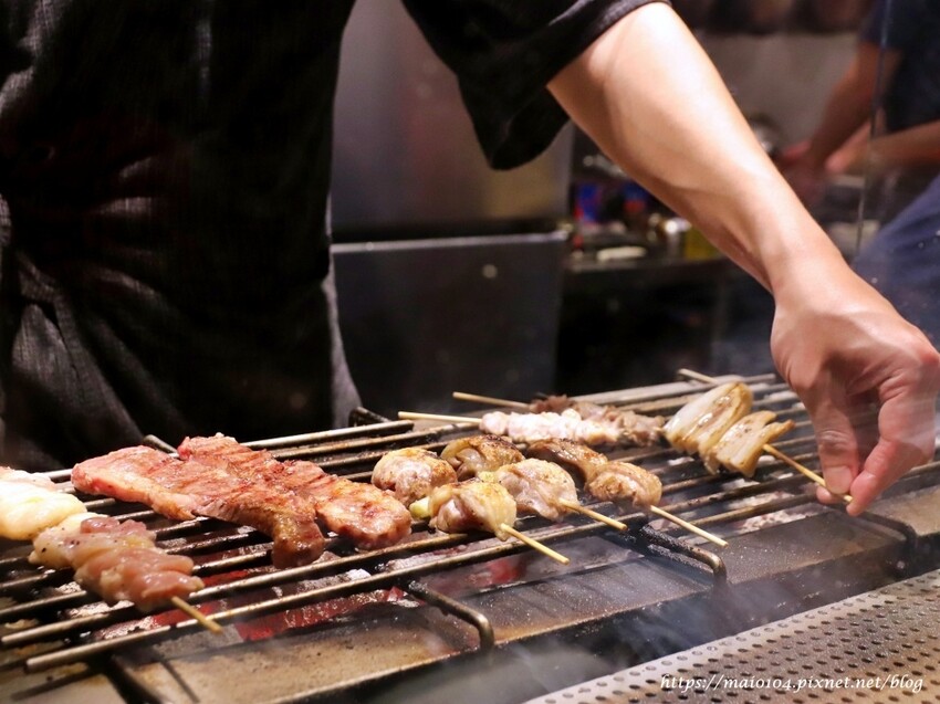 林口美食｜鳥籠炭火燒鳥～一週只營業五天的平價居酒屋，連平日也是滿滿人潮一位難求