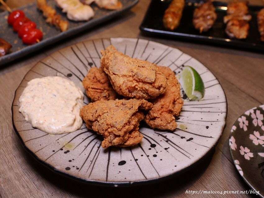 林口美食｜鳥籠炭火燒鳥～一週只營業五天的平價居酒屋，連平日也是滿滿人潮一位難求