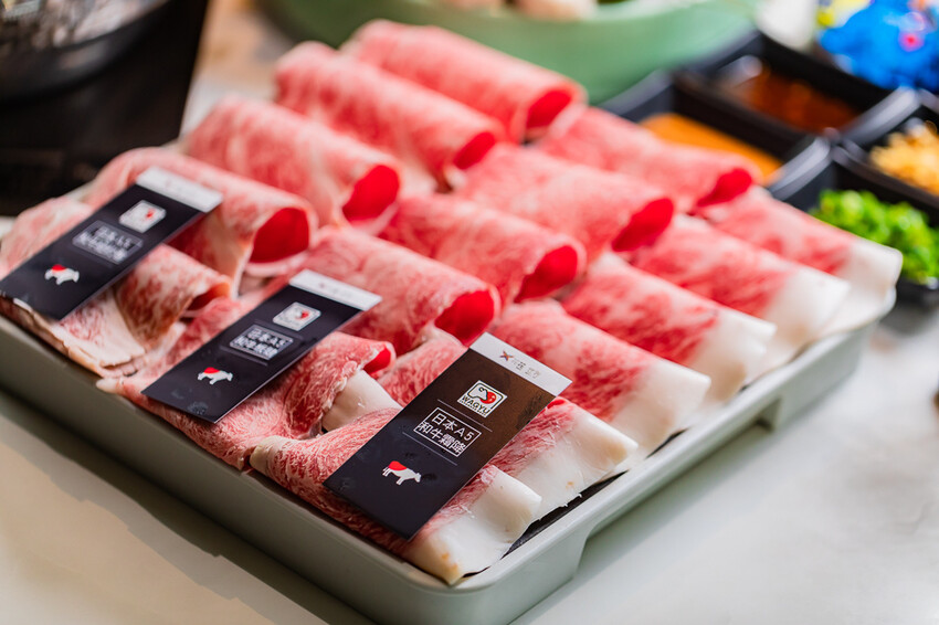 左營精品鍋物 x 奢華海陸饗宴 和牛干貝生蠔齊發 | 母親節禮物吃大餐免洗碗 – 花花世界鍋物 - 高雄旅遊王