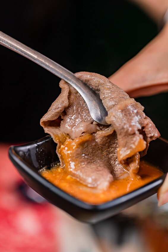 左營精品鍋物 x 奢華海陸饗宴 和牛干貝生蠔齊發 | 母親節禮物吃大餐免洗碗 – 花花世界鍋物 - 高雄旅遊王