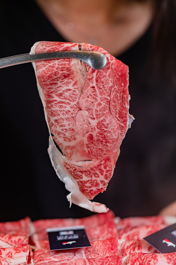 左營精品鍋物 x 奢華海陸饗宴 和牛干貝生蠔齊發 | 母親節禮物吃大餐免洗碗 – 花花世界鍋物 - 高雄旅遊王